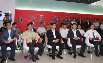 住青省人大代表到公司视察