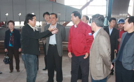 中国石油和化学工业联合会会长李勇武一行来6686体育网页登录视察指导工作